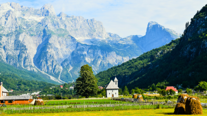ALB1 (1) Албания: путешествие сквозь века и природные чудеса