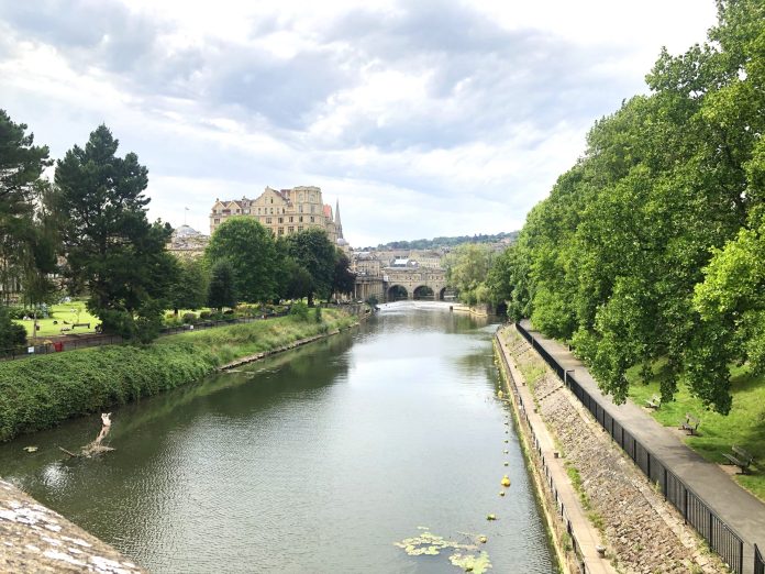 Bath_6 Бат: город в жерле вулкана