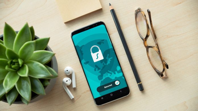 dan-nelson-ah-HeguOe9k-unsplash 5 способов избежать интернет-мошенничеств