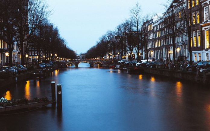 Что не стоит делать в Амстердаме