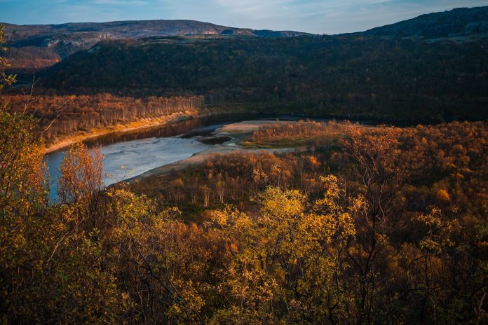 radik-sitdikov-Vha2RNHS07o-unsplash Easy Russia - открывайте Россию вместе с нами