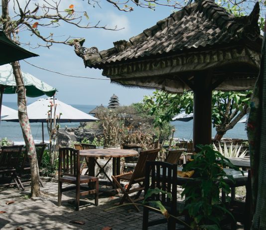 10 мест на Бали с комфортной едой 10 мест на Бали с комфортной едой